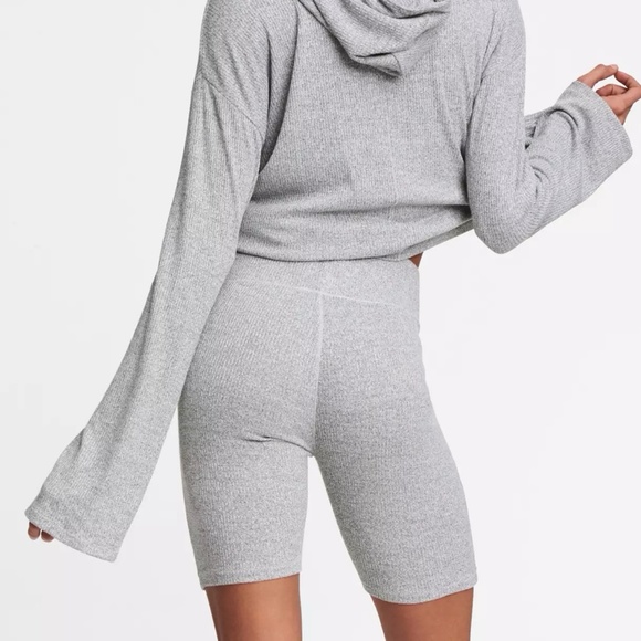 ✨RAG & BONE✨ NWT The Knit Rib Slim Fit Bike Short in Light Grey Sz XS - Picture 6 of 8
